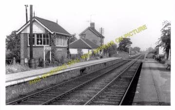 Forden Railway Station Photo. Welshpool - Montgomery. Abermule Line. (3)