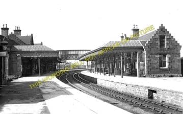 Forfar Railway Station Photo. Caledonian Railway. (1)..