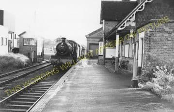 Four Crosses Railway Station Photo. Llanymynech - Arddleen. Welshpool Line. (5)
