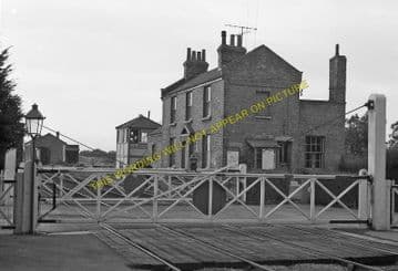 Fulbourne Railway Station Photo. Cambridge - Six Mile Bottom. (1)