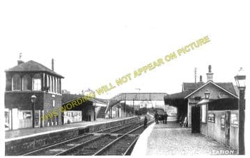 Giffnock Railway Station Photo. Thornlibank - Clarkston & Eaglesham. (1)