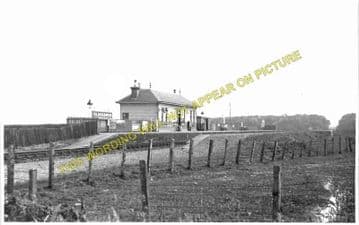 Glassaugh Railway Station Photo. Portsoy - Tochieneal. Tillynaught to Cullen (1)