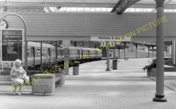 Gourock Railway Station Photo. Greenock and Port Glasgow Line. Caledonian. (14).