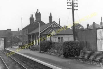 Gwersyllt Railway Station Photo. Wrexham - Cefn-y-Bedd. Buckley Line. GCR. (2)