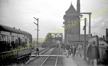 Hawarden Bridge Railway Station Photo. Shotton - Burton Point. Great Central (4).