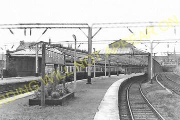 Helensburgh Central Railway Station Photo. Craigendoran Line. North British (7)