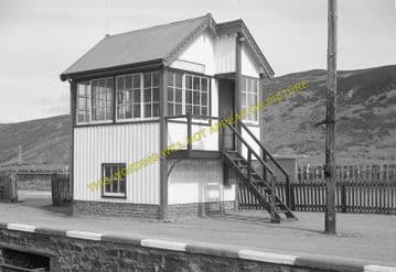 Helmsdale Railway Station Photo. Loth - Kildonnan. Brora to Kinbrace Line (10)