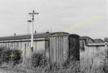 Henlow Railway Station Photo. Hitchin - Shefford. Bedford Line. Midland Rly. (9)
