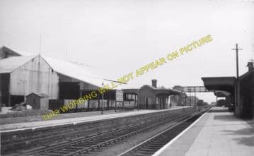 Hirwain Railway Station Photo. Aberdare - Rhigos. Merthyr to Glyn Neath Line (4)