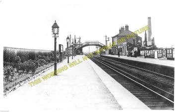 Howdon Railway Station Photo. Wallsend - Percy Main. North Shields Line. (2).