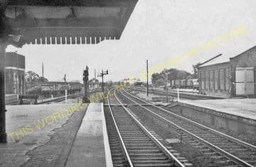 Huntingdon North Railway Station Photo. Offord & Buckden - Abbots Ripton. (5)