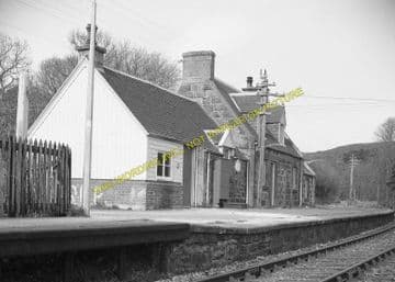 Invershin Railway Station Photo. Culrain - Lairg. Bonar Bridge to Rogart. (4)