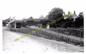 Johnston Railway Station Photo. Haverfordwest to Milford Haven and Neyland. (4)