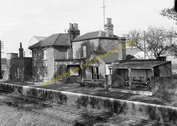 Kennett Railway Station Photo. Newmarket - Higham. Bury St. Edmunds Line. (4)