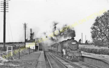 Kilsby & Crick Railway Station Photo. Rugby - Long Buckby. Northampton Line. (3).