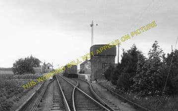 Kingsbarns Railway Station Photo. Crail - Boarhills. Ellie to Stravithie. (1)