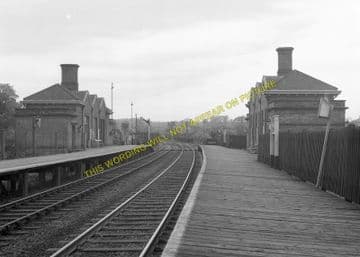 Kingscliffe Railway Station Photo. Wakerley - Nassington. Seaton to Washford (5)