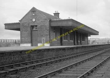 Kinross Jct. Railway Station Photo. Milnnathort to Balado and Blairadam Line (8)