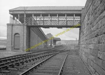 Kinross Jct. Railway Station Photo. Milnnathort to Balado & Blairadam Line (11)