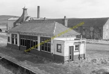 Knock Railway Station Photo. Glenbarry to Cairnie and Grange Lines. GNOSR. (1)