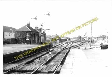 Ladybank Railway Station Photo. Kingskettle to Auchtermuchty & Cupar. (4)