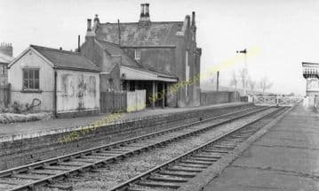 Lamport Railway Station Photo. Kelmarsh - Brixworth. Northampton Line. LNWR. (2)..