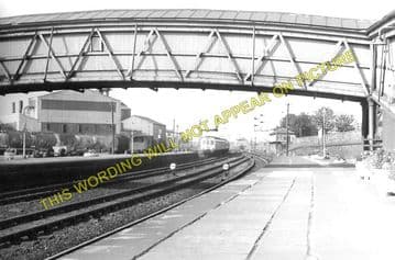 Larbert Railway Station Photo. Bonnybridge to Airth and Plean Lines. (3)