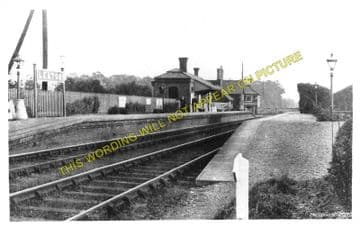 Leaton Railway Station Photo. Shrewsbury - Baschurch. Whittington Line. GWR. (2)