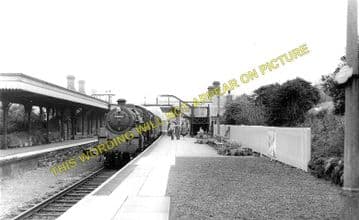 Llandrindod Wells Railway Station Postcard. Builth Wells - Penybont. L&NWR. (2)