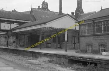 Llangollen Railway Station Photo. Berwyn - Trevor. Corwen to Wrexham Line. (8)