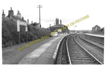 Llangwyllog Railway Station Photo. Llangefni - Llanerchymedd. Amlwch Line. (2)