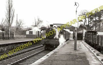 Llanymynech Railway Station Photo. Four Crosses to Pant and Maesbrook Lines. (1)