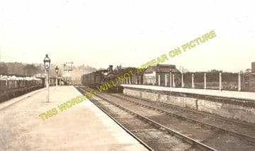 Llanymynech Railway Station Photo. Four Crosses to Pant and Maesbrook Lines. (2)