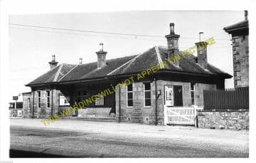 Lossiemouth Railway Station Photo. Elgin Line. Great North of Scotland Rly. (2)