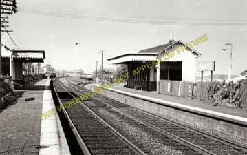 Manuel High Level Railway Station Photo. Linlithgow - Polmont. Falkirk Line. (1)