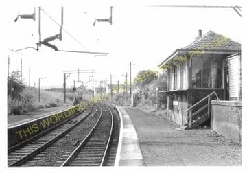 Neilston High Railway Station Photo. Uplawmoor - Netherton. Caledonian Rly. (4)