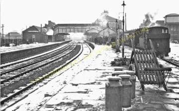 Oswestry Railway Station Photo. LLynclys - Whittington. Cambrian Railway. (10)