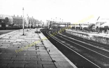Oswestry Railway Station Photo. LLynclys - Whittington. Cambrian Railway. (7)