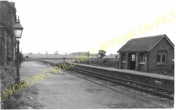 Piddington Railway Station Photo. Northampton - Olney. Midland Railway (12)