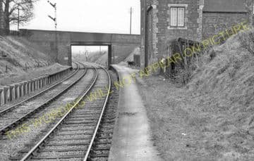 Pitsford & Brampton Railway Station Photo. Northampton - Spratton. L&NWR) - 3.