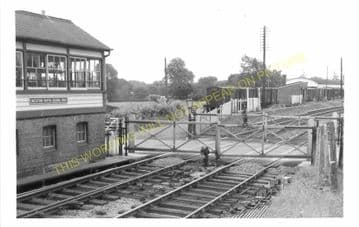 Preesgweene Railway Station Photo. Chirk - Gobowen. Renamed Weston Rhyn. (3)