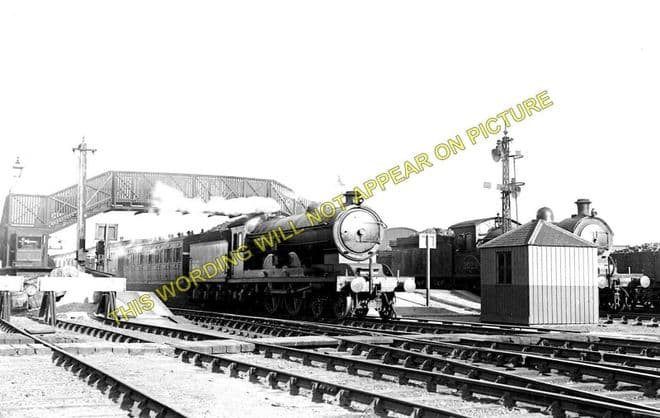 Reston Railway Station Photo. Ayton to Chirnside and Grantshouse Lines. (1)..