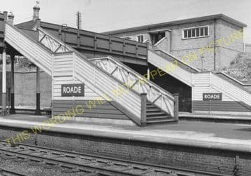 Roade Railway Station Photo. Wolverton to Blisworth and Northampton Lines. (3).