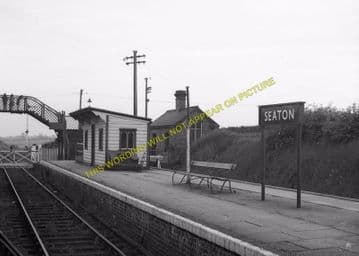 Seaton & Uppingham Railway Station Photo. Rockingham - Morcott. L&NWR (20)