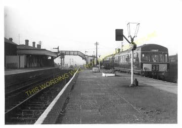 Seaton & Uppingham Railway Station Photo. Rockingham - Morcott. L&NWR. (21)