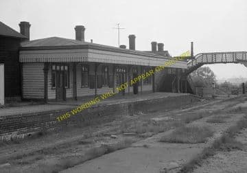 Seaton & Uppingham Railway Station Photo. Rockingham - Morcott. L&NWR. (8)