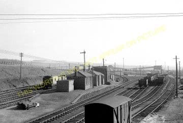 Smeaton Railway Station Photo. Edinburgh to Ormiston and Bonnyrigg Lines. (1)