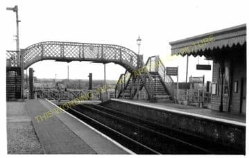 Somersham Railway Station Photo. St. Ives to Warboys and Chatteris Lines. (4)