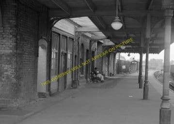 St. Ives Railway Station Photo. Swavesey to Bluntisham and Huntingdon Lines (11)