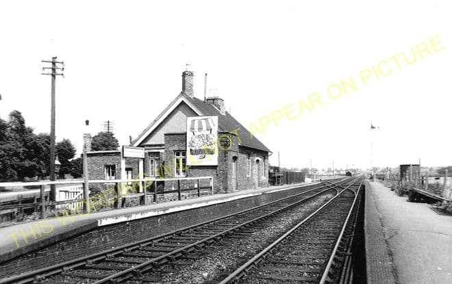 Thorpe Railway Station Photo. Thrapston - Welford & Kilworth. L&NWR. (1)